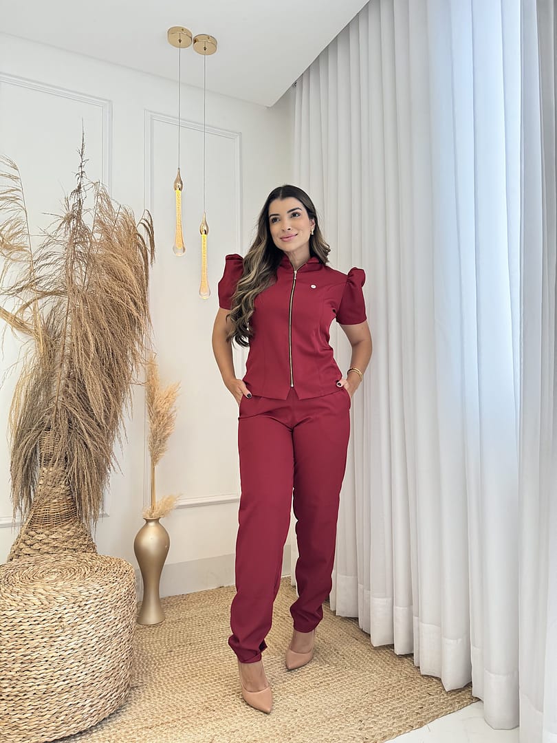 Jaleco Conjunto Princesa Nobre Feminino - Jaleca - Vinho, GG