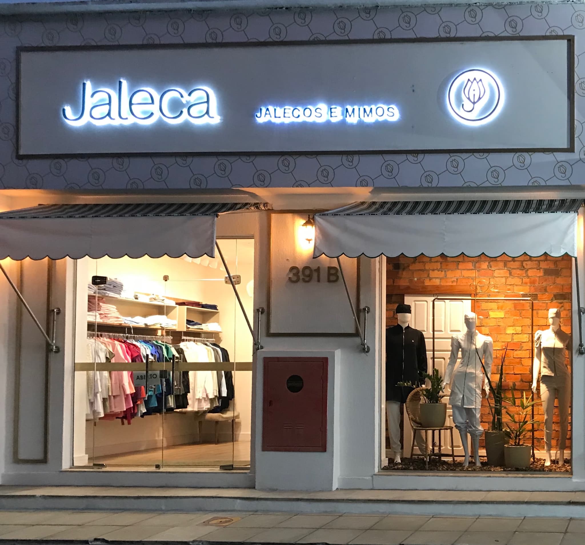 Qual Lado Bordar o Nome no Jaleco — Guia Prático