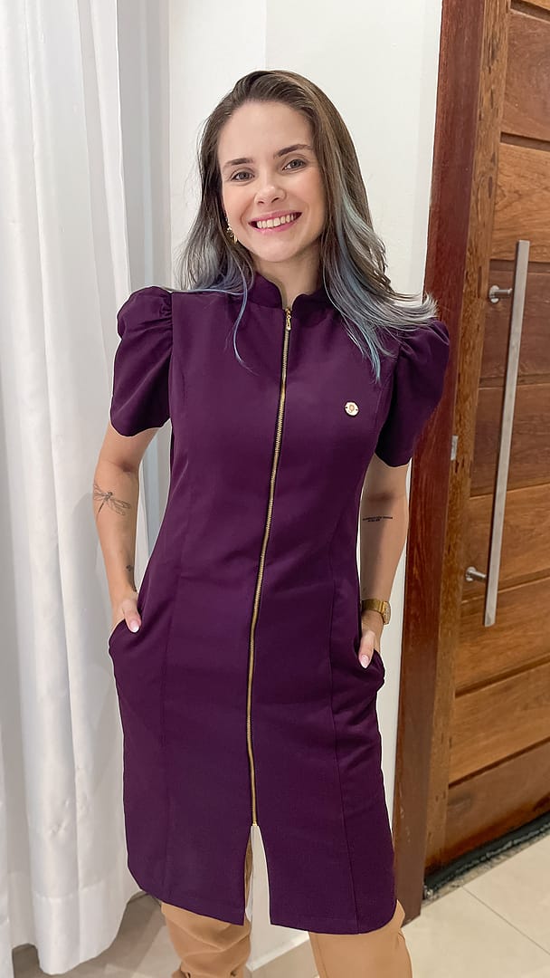 Jaleco Slim Princesa Manga Curta Feminino - Jaleca - Uva, GG